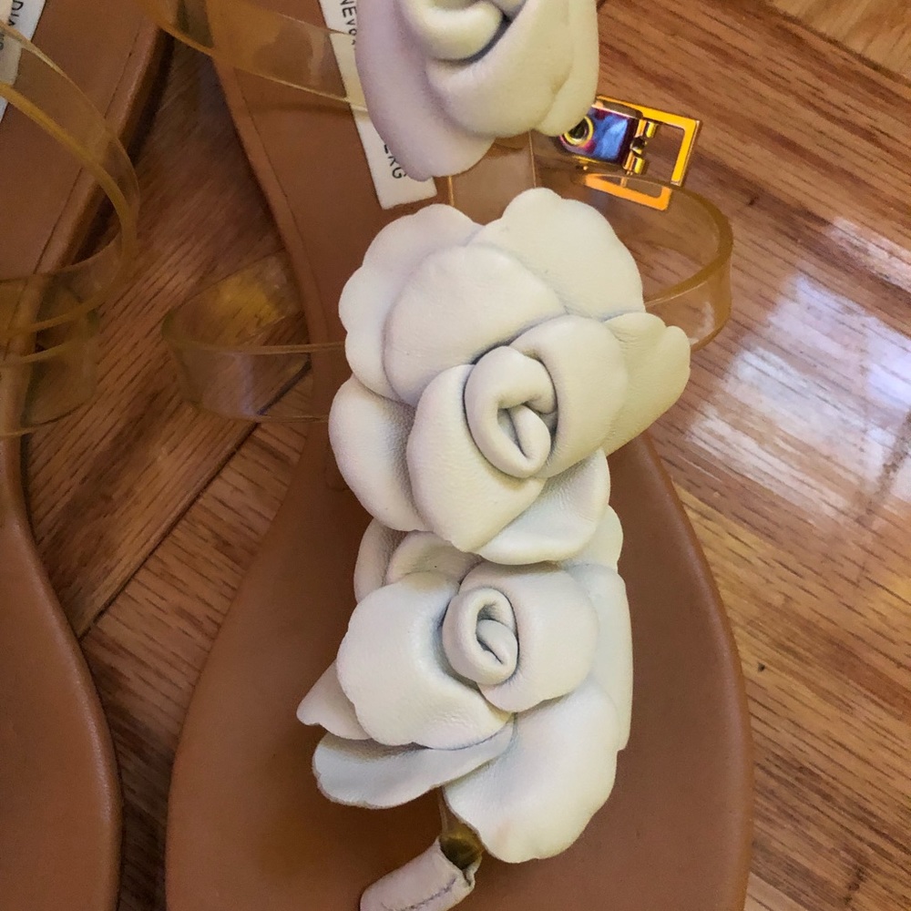 Sandals - Picture 3 of 4